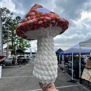 Fungo gigante, cuscino a forma di fungo, fungo all&#39;uncinetto, fungo, fatto a mano, funghi, peluche a forma di fungo, peluche a forma di fungo, decorazione a forma di fungo, boho
