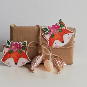 Etichetta regalo, ragazza volpe, disegno ad acquerello, etichetta di carta, figura di carta, volpe animale della foresta, illustrazione di animali