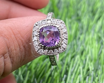 Anillo de amatista: anillo de cojín de plata de ley 925