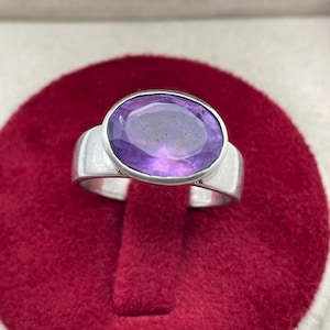 Vintage Oval Amethyst Sterling Silver Ring: Anniversary, Engagement