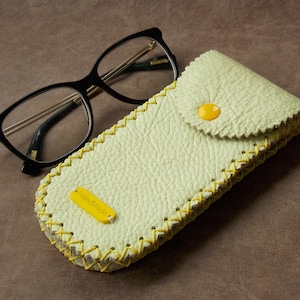 Soft genuine leather eyewear case; Sunglasses / eyeglasses yellow pouch; Women glasses case Glasses wearer gift; Sunglass eyeglass holder