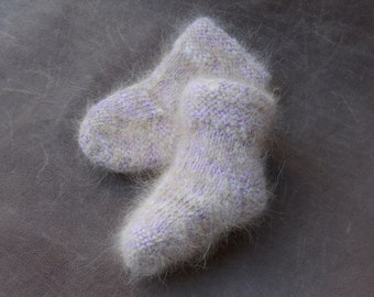 Hand knit Baby organic wool socks made of collie dog undercoat Hand spun yarn; Warm woolen socks; Baby booties socks; Gift for new mom