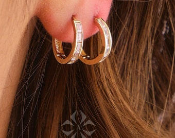 14K Gold Baguette Hoop Earrings, CZ Diamond Huggie Earrings, Gold Hoop Earrings, Small Hoops, Huggies, Tiny Hoop Earrings, Tiny Hoops, Gift