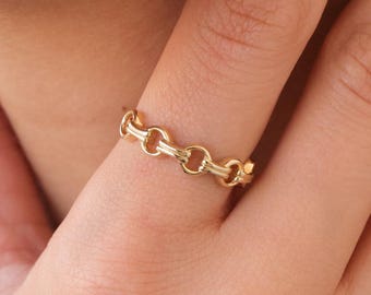 14K Gold Paperclip Chain Ring, Dainty Oval Link Ring, Minimal Solid Gold Band, Everyday Gold Ring, Gift for Her