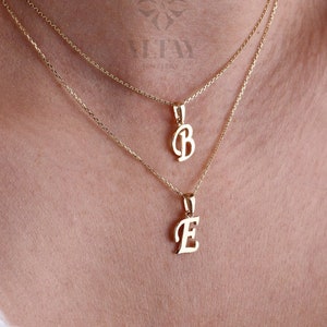 14K Gold Cursive Font Snake Initial Charm Pendant – Nana Bijou