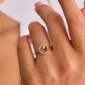 14K Gold Hexagon Ring, Cz Diamant Ring, Geometrischer Knöchelring, Hexagon Stacking Bandring, Zierlicher Ehering, Einzigartiger Design Goldring