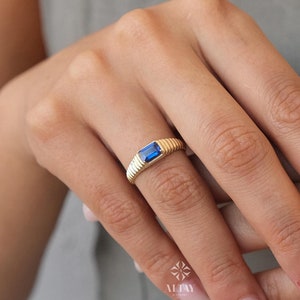 14K Gold Sapphire Ring, Baguette September Birthstone, Blue Sapphire Ring, Unique Sapphire Ring, Stacking Sapphire Ring, Jewelry Ring
