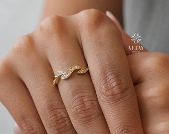 14K Gold Leaf Branch Ring, Gold Leaf Twig Ring, Gold Vine Ring, Layering Ring, Vine Ring, Laurel Ring, Nature Jewelry, Tree Ring, Wife Gift