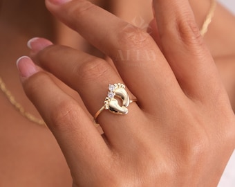 14K Gold Baby Feet Ring, Personalized Baby Feet Name Band, Birthstone Footprint Ring, Name Engraved Baby Shower, New Born Ring, New Mom Gift