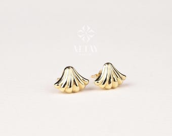 14K Gold Seashell Stud Earrings, Dainty Shell Earrings, Gold Shell Studs, Tiny Sea Shell Earrings, Beach Jewelry, Cute Little Stud