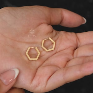 14K Gold Hoop Earring, 12mm Hexagon Gold Hoops, Geometric Gold Earrings, Dainty Hoops Huggies, Tiny Everyday Earrings, Shiny Finish Earrings