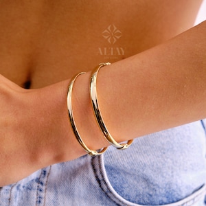 14K Gold Hinged Engraved Gold Bracelet, Custom Classic Bangle, Stacking Gold Cuff, 4mm 5mm Wide Bracelet, Oval Bangle,Moms Gift