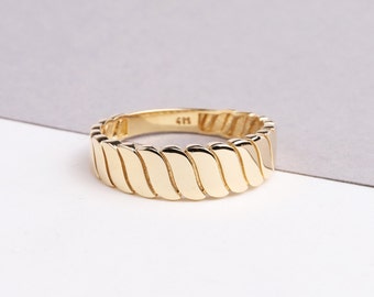 14K Gold Chain Ring, Cuban Link Ring, Thick Chain Curb Ring, Bold Chain Ring, Solid Gold Stacking Ring, Layering Minimalist Chain Link