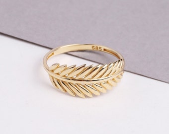 14K Solid Gold Laurel Ring, Laurel Wreath Ring, Leaf Branch Ring, Dainty Ring, Vine Ring Band, Leaf Design Ring, Dainty Stacking Ring