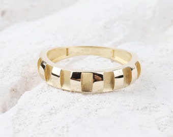 14K Gold Ribbed Dome Band Ring, Chunky Dome Ring, Stackable Gold Band, Half Eternity Dome Statement Ring, Gold Thick Band Ring, Gift For Her