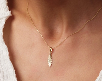 14K Gold Feather Necklace, Feather Charm Pendant, Dainty Layering Necklace, Minimal Feather Charm Choker, Leaf Necklace, Good Luck Necklace