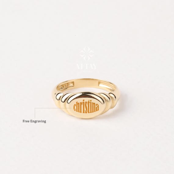 14K Gold Oval Signet Ring, Engraved Initial Ring, Personalized Old English Gold Signet Ring, Oval Shape Pinky Ring, Customized Letter Band