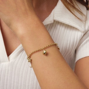 Classic Gold 3mm Bracelet - Love Plush Gold Charm