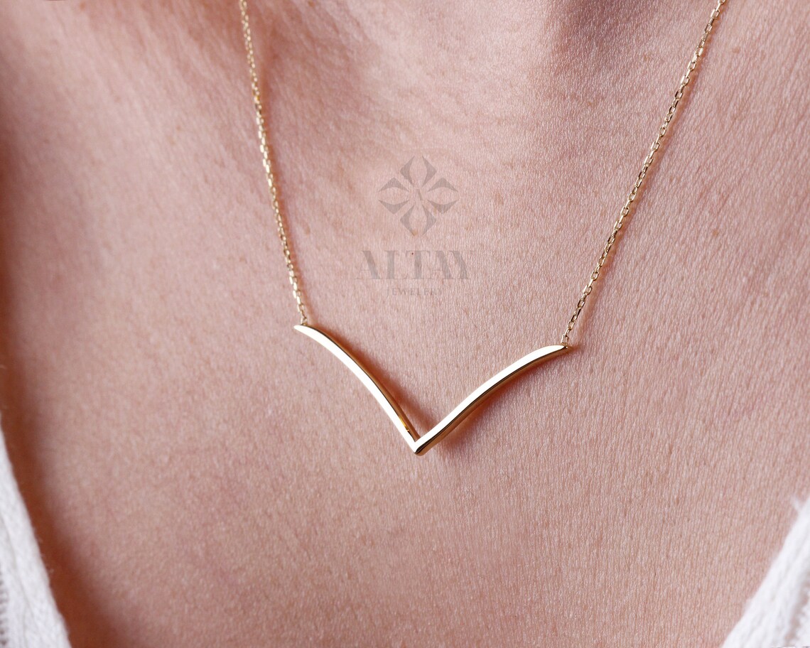 14K Gold V Shaped Necklace Chevron Necklace Dainty V Etsy