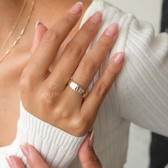 14K Gold Chunky Chain Ring, Twisted Dome Ring, Thick Croissant Ring, Statement Real Gold Ring, Curb Link Ring for Women