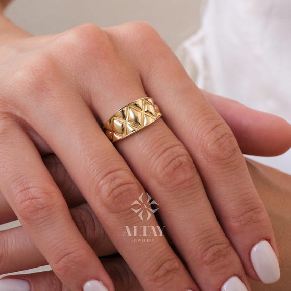 14K Gold Textured Band Ring, Square Pattern Wedding Ring, Minimalist Matching Ring, Signet Eternity Ring, Chunky Marriage Band