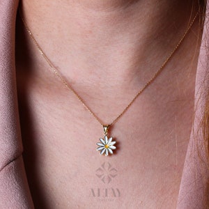14K Gold Daisy Necklace, Gold Flower Pendant, Yellow and White Enamel Choker, Gift for Her, Daisy Charm, Dainty Everyday Daisy Jewelry