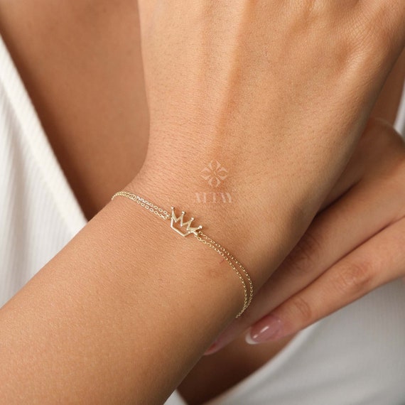 Crown bracelet gold deals
