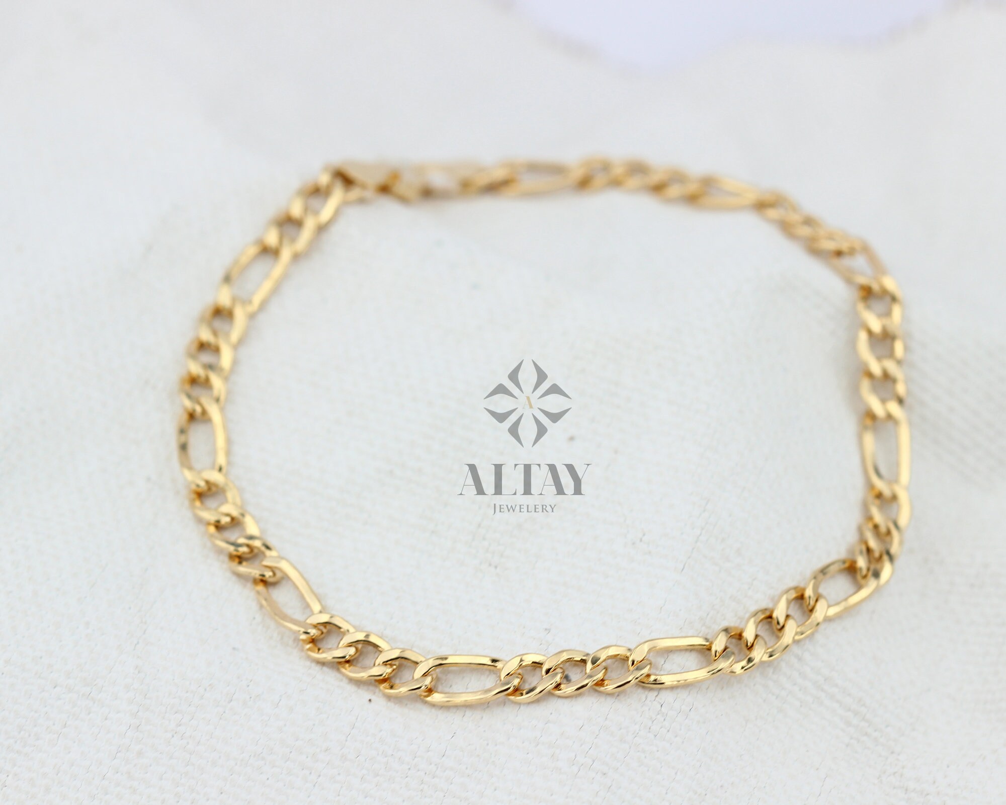 14K Gold Figaro Mariner Chain Bracelet 