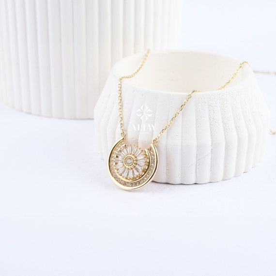 14K Gold Compass Necklace, Round Starburst Necklace, Spikey Gold Sun Pendant, Northstar Charm Necklace, Layering Choker, Celestial Starburst