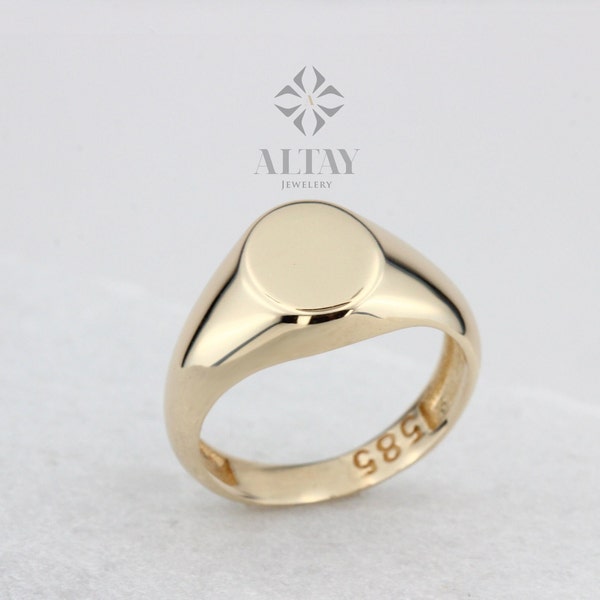 14K Gold Oval Signet Ring, Engraved Initial Ring, Personalized Old English Gold Signet Ring, Oval Shape Pinky Ring,  Customized Letter Band