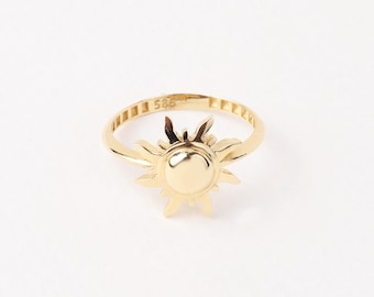 14K Gold Sun Ring, Full Sunburst Ring, Rising Sunshine Ring, Gold Crown Ring, Dainty Gold Ring, Celestial Jewelry, Stackable Ring, Gift Her