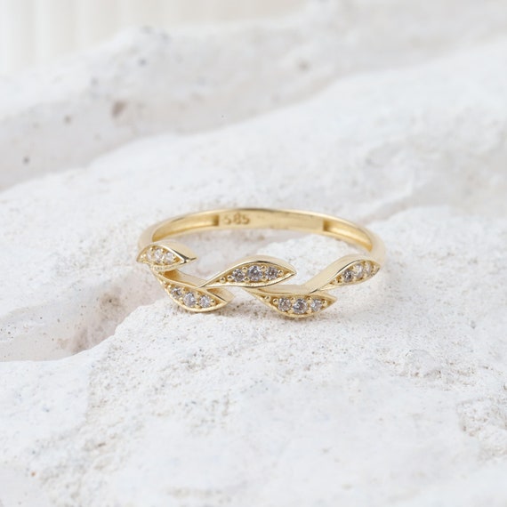 14K Gold Leaf Branch Ring, Gold Leaf Twig Ring, Gold Vine Ring, Layering Ring, Vine Ring, Laurel Ring, Nature Jewelry, Tree Ring, Wife Ring