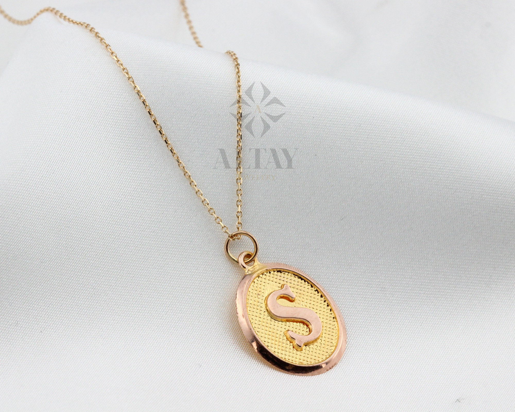 14K Solid Gold Initial Pendant - Etsy