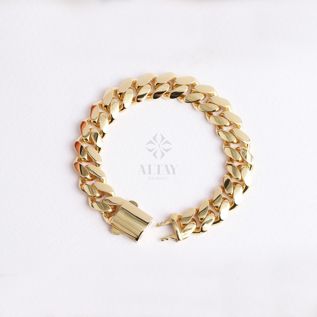 Wear Your Love: Personalized Custom Engraved Cuban Link Chain Bracelet For Men & Women – Stainless Steel