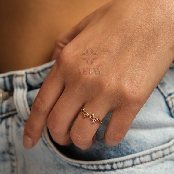 14K Gold Leaf Branch Ring, Gold Leaf Twig Ring, Gold Vine Ring, Layering Ring, Vine Ring, Laurel Ring, Nature Jewelry, Tree Ring, Gift