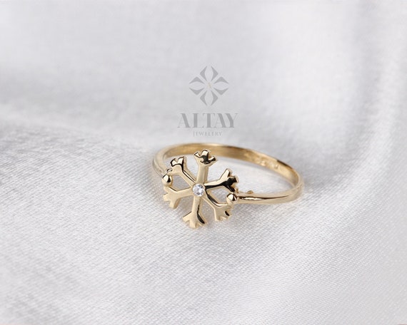 14K Gold Snow Flake Ring, Snow Flake Ring, Winter Ring, Dainty Christmas Ring, Unique Snow Flake Ring, Christmas Gift for Her