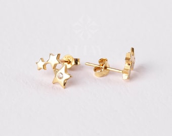 14K Gold Star Cluster Stud Earrings, CZ Diamond Dainty Stud Earrings Gold Star Earrings, Starburst Tiny Stud Earrings, Small Stud Earrings