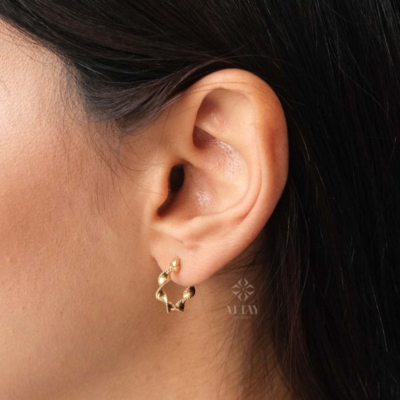 14K Gold Twist Huggie Earrings, Rope Huggie Hoop Earrings, Gold Spiral Hoops, Threader Earrings, Large Twisted Hoop Earrings, Unique Design