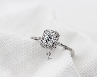 14K Gold Baguette Diamond Ring, Brilliant Diamond Engagement Ring, Rectangular Promise Ring, Personalized Wedding Ring, Valentine's Day