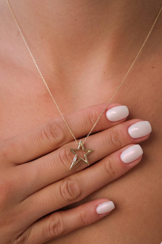 14K Gold Open Star Necklace, Small Star Pendant, Star Charm Choker, Celestial Necklace, Mini Star Necklace, Dainty Layering Necklace