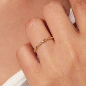 14K Gold Bead Ring, Beaded Knuckle Band, Oval Bead Band, Drop Gold Ring, Minimalist Gold Bead Ring, Dainty Ring, Stacking Ring, Wedding Ring