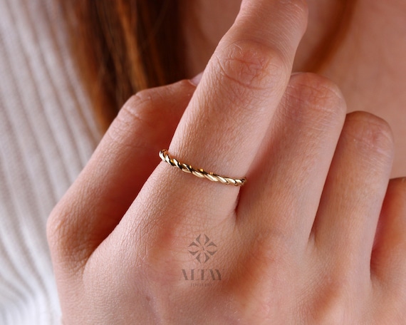 14K Gold Twist Ring, 1.5mm Rope Band Ring, Twisted Pointer Finger Ring, Thin Stackable Knuckle Ring, Mobius Thumb Band, Braided Wedding Ring