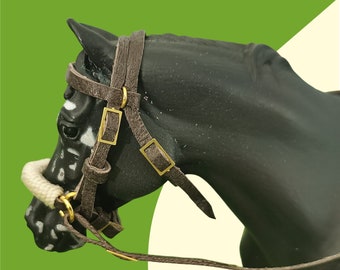 Sidepull bridle bridle miniature model horse accessories suitable for Schleich horses.