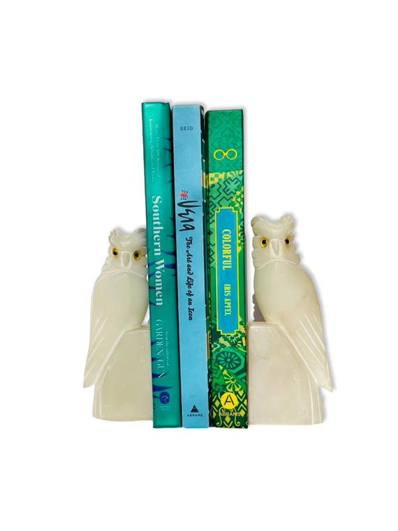 Pair of Vintage Italian Handcarved Carved Alabaster Owl Bird Bookends