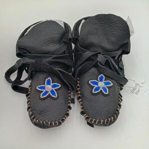 Handmade Beaded Leather Moccasins - Women&#39;s Small-  Authentic Anishinaabe/Ojibwe Made- Free Shipping