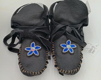 Handmade Beaded Leather Moccasins – Size Large, Anishinaabe Made