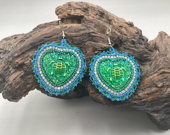 Indigenous Turtle Heart Hand Beaded Earrings – Authentic Anishinaabe/Ojibwe Beadwork