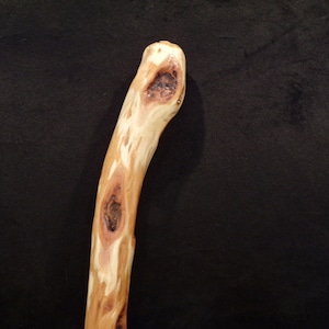 67 Inch Diamond Willow Staff