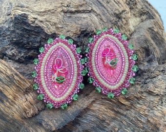 Hand Beaded Flower Center Earrings: Anishinaabe/Ojibwe Beadwork