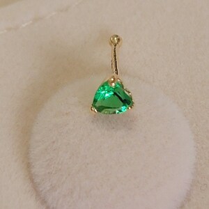Gold Emerald Nose Stud ,Heart shape Nose Stud Ring, Gold Nose Stud, Emerald Nose Stud, Gold Nose Ring, Nose Stud, Green Nose Stud Earring